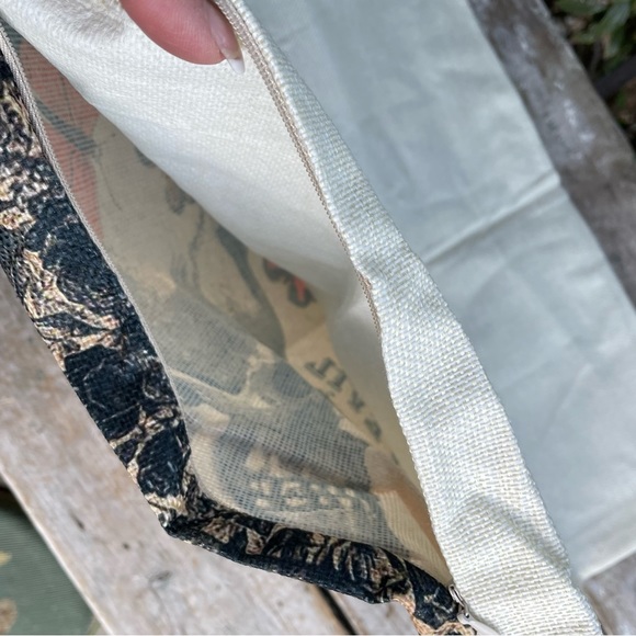 Skull & owl Dark Acedemia Halloween pillow cover - Picture 9 of 9